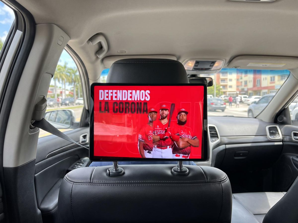 Pantalla interior de Ride Media con el arte Defendemos la corona
